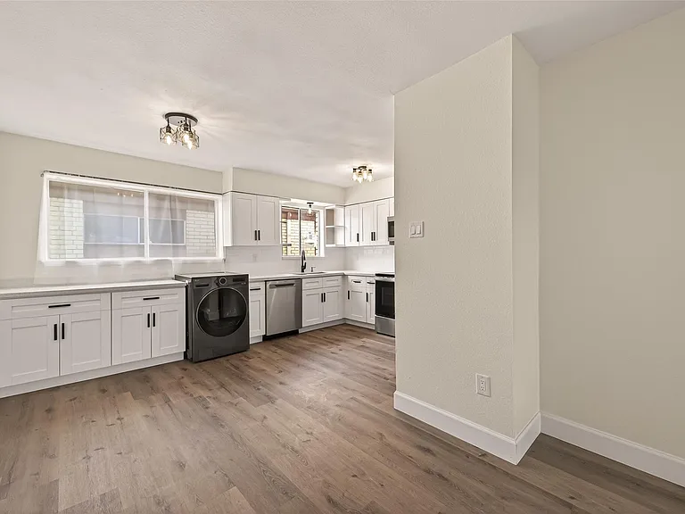 7714 Renwick Dr #M67 — Photo 5