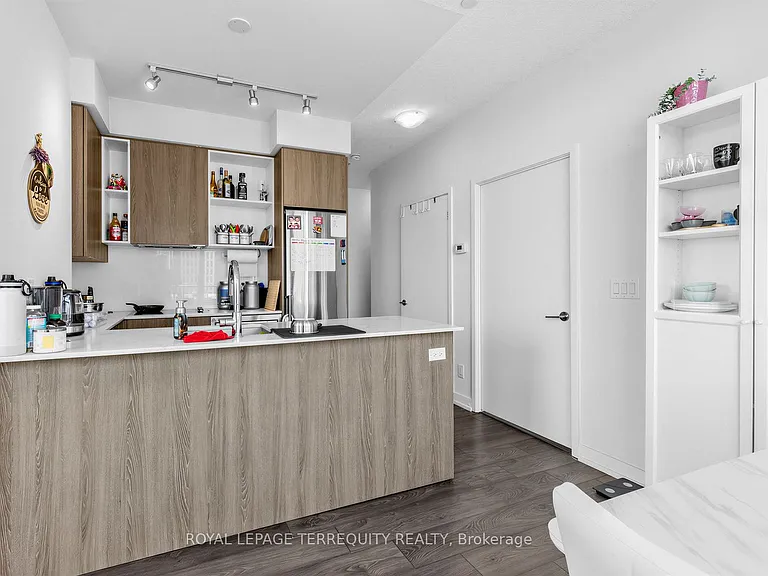 200 Sackville St #1102 — Photo 7