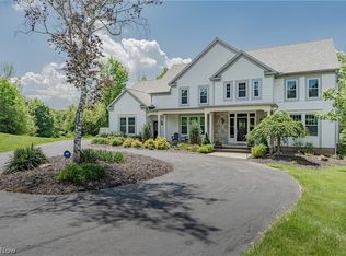 1466 Bell Rd, Chagrin Falls, OH 44022