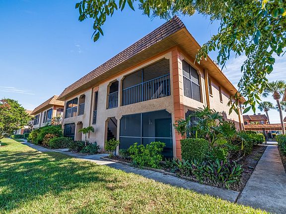 2nd image of 10184 Seminole Island Dr #101