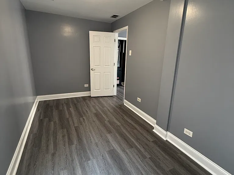 3052 W Lyndale St #2 — Photo 11
