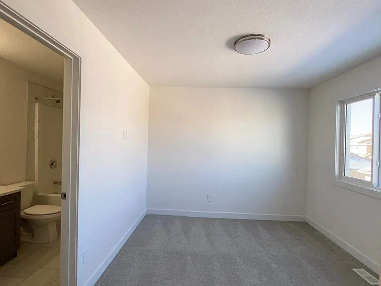 740 Daniels Way SW — Photo 13