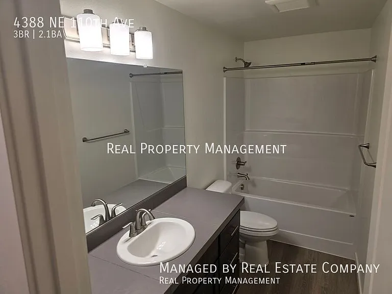4388 NE 110th Ave — Photo 19