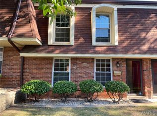 4374 Forest De Ville Dr, Saint Louis, MO 63129