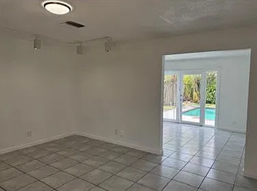 3 bed, 2.0 bath, 1424 sqft, $3,500 — Photo 4