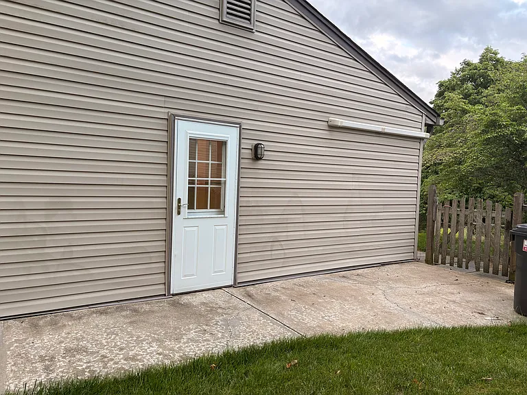 3011 Sunflower Dr — Photo 1