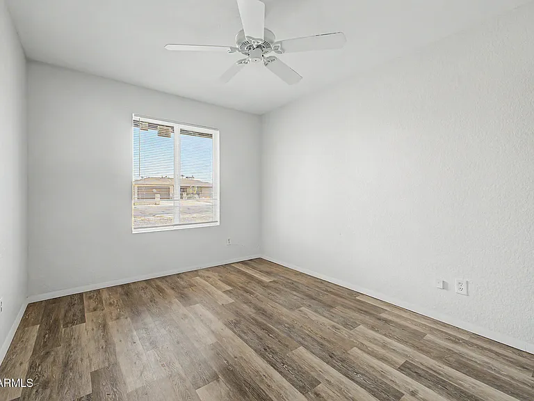 4047 W Sweetwater Ave — Photo 11