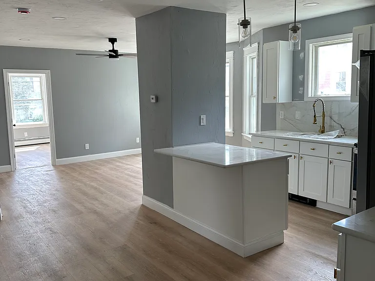 7 Derby St #2 — Photo 3