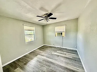 2 bed, 800 sqft, $900 — Photo 1