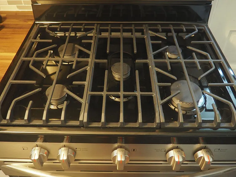 5 burner gas stove