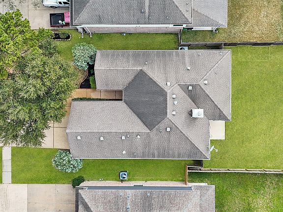 4th image of 17023 Sperry Landing Drive