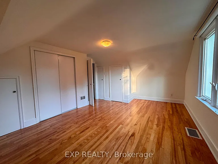 44 Clearview Ave — Photo 13