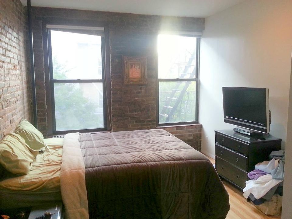 2nd image of 50 Macdougal St APT 9