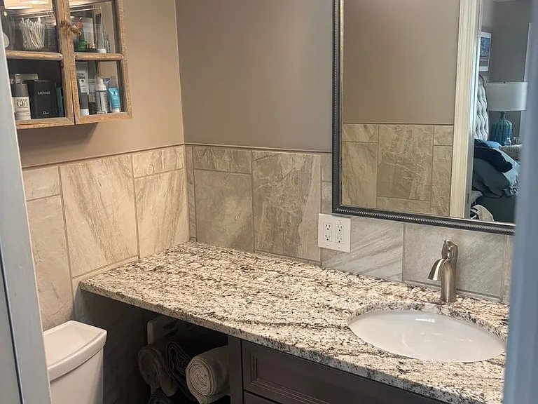 5240-5242 Old Oxford Ln — Photo 28
