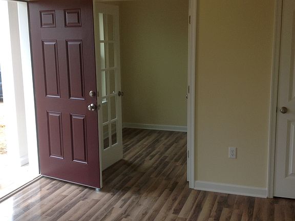 3rd image of 44 Kullen Dr