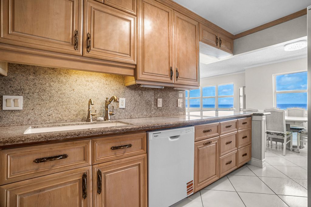 111 N Pompano Beach Boulevard #1609, photo 5