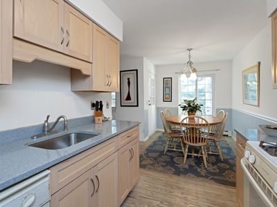 2955 Madison Avenue APT 18, Bridgeport, CT, 06606