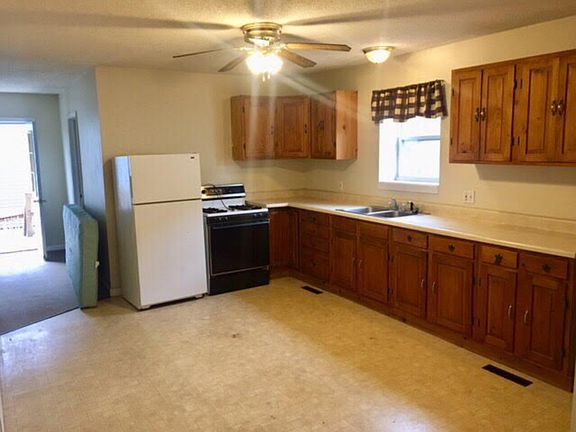 2nd image of 22 Cayadutta St