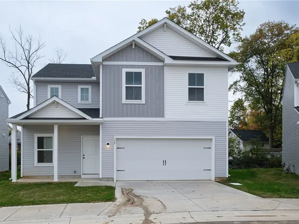 524 Auld Farm Cir, Akron, OH 44320