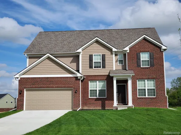 20844 Torbay Dr, Northville, MI 48167