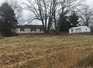 7658 Pekin Rd, Greenville, IN 47124