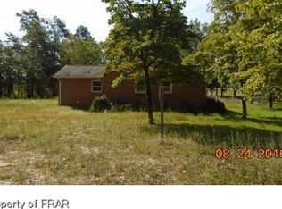 6901 Peeles Chapel Rd, Laurel Hill, NC 28351