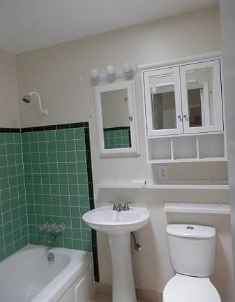 2nd image of 883 San Juan Dr