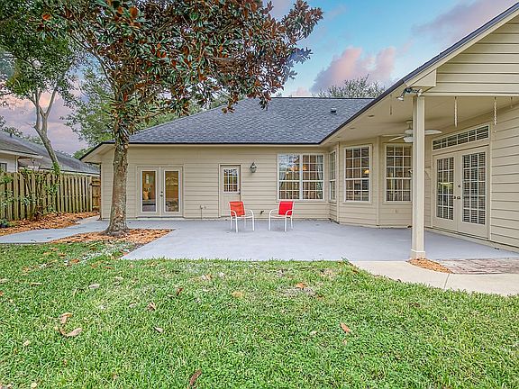 3rd image of 5550 Coastal Ln S