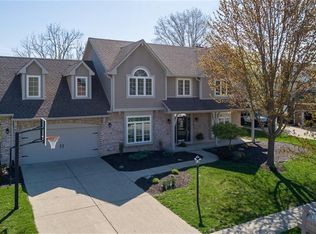 10348 Woods Edge Dr, Fishers, IN 46037