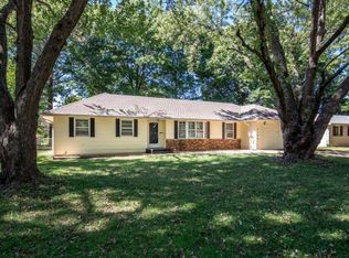 2109 S Brighton Dr, Springfield, MO 65804