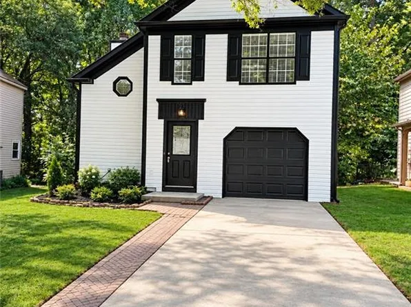 821 Hampton Hill Ct, Lawrenceville, GA 30044
