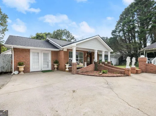 3072 Barrett Rd, Gainesville, GA 30507