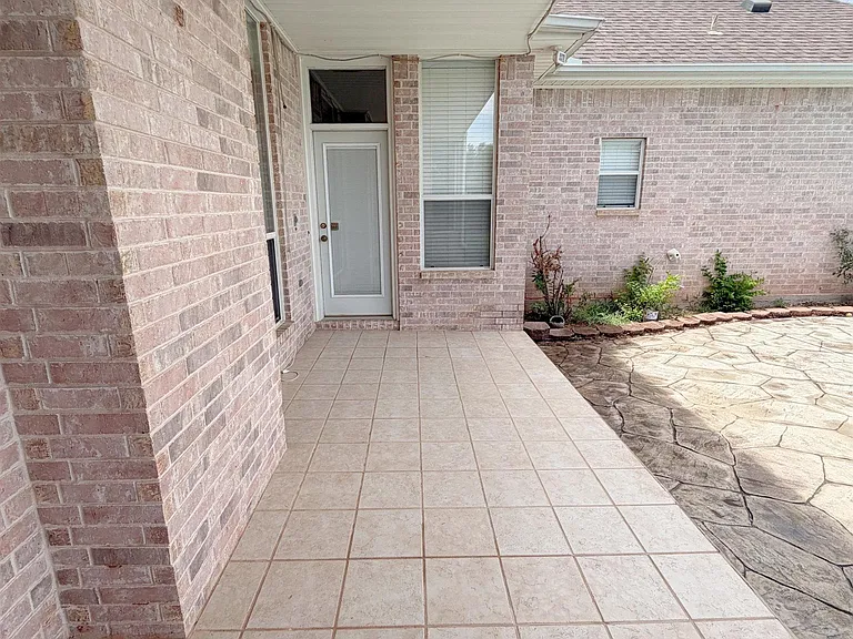 4506 Hollow Ridge Dr — Photo 31