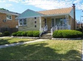 3160 W 100th St, Evergreen Park, IL 60805