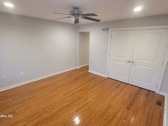 4th image of 837 N 16th St APT 4