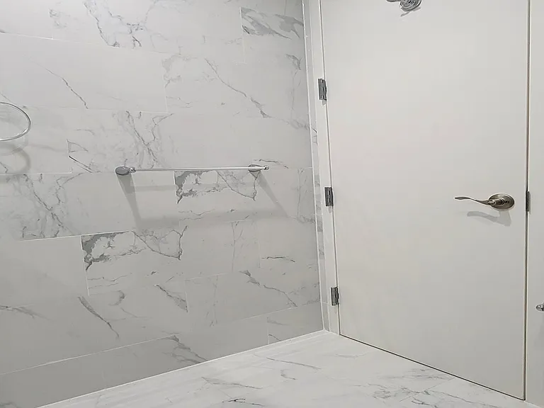 882 Lexington Ave #3A — Photo 9