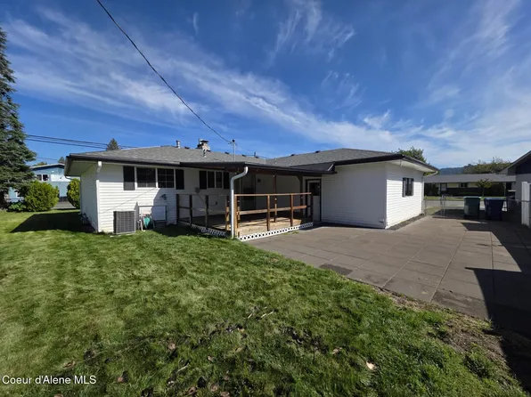 2341 N Honeysuckle Dr, Coeur D Alene, ID 83814