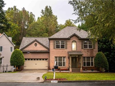 5645 Jackson Farms Dr, Lilburn, GA, 30047