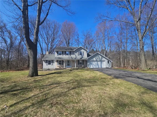 501 Licia Ln, Webster, NY 14580
