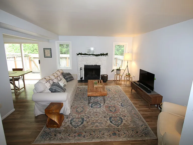 2230 Daybreak Ct — Photo 1