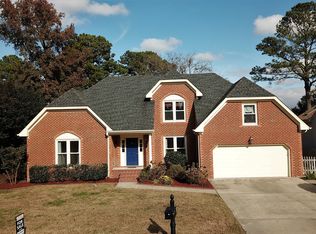 1612 Waterside Dr N, Chesapeake, VA 23320