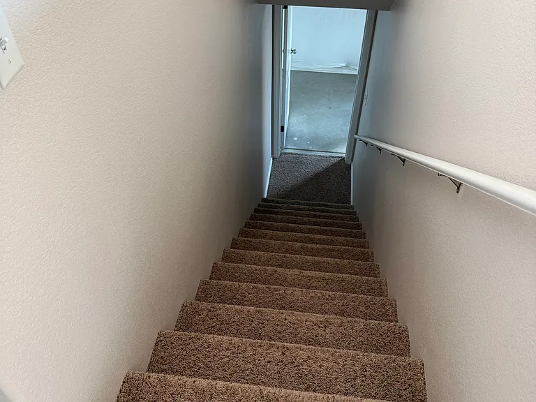 908 W Union Ave — Photo 11