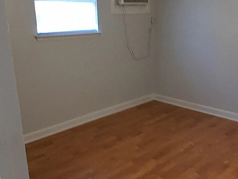 407 Fern St #C — Photo 9