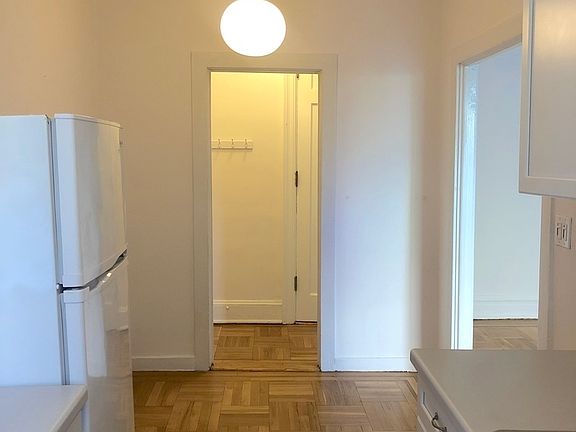 3rd image of 267 W 70th St #4D