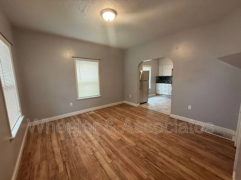 2 bed, 1.0 bath, 1000 sqft, $1,395 — Photo 4