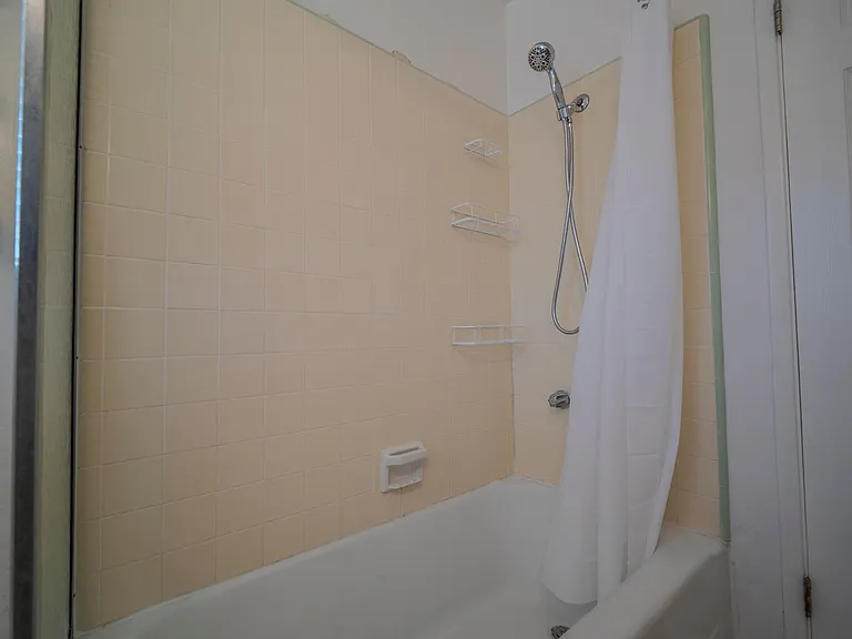 2159 Orange Ave — Photo 11