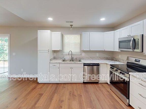 4th image of 535 Pleasant Breezes Way