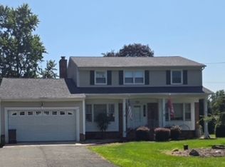 160 Woods Rd, Hillsborough Twp., NJ 08844