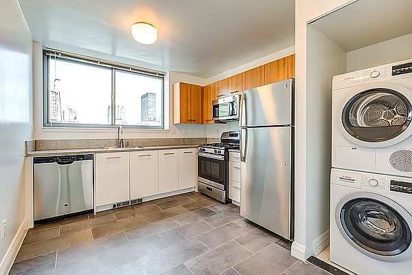 1st image of 800 Avenue Of The Americas APT 29G