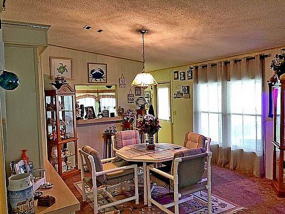 5th image of 11649 Jureane Dr